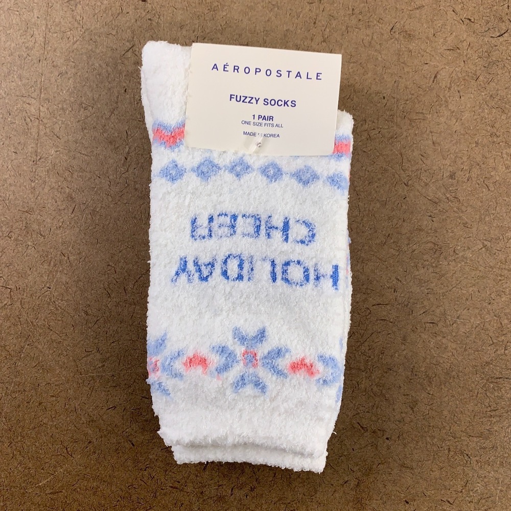 Aeropostale Women's One Size White Holiday Cheer Fuzzy Crew Socks 1 Pair NWT